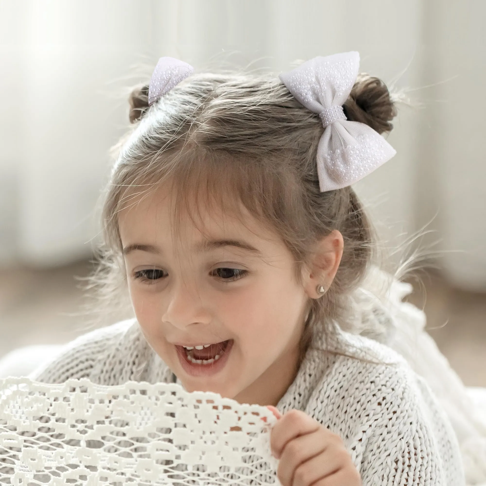 2Pcs Pearl Hair Bows for Girls, White Pearl Hair Bow Clips, Wedding Hair Accessories for Baby Infants Toddlers Kids