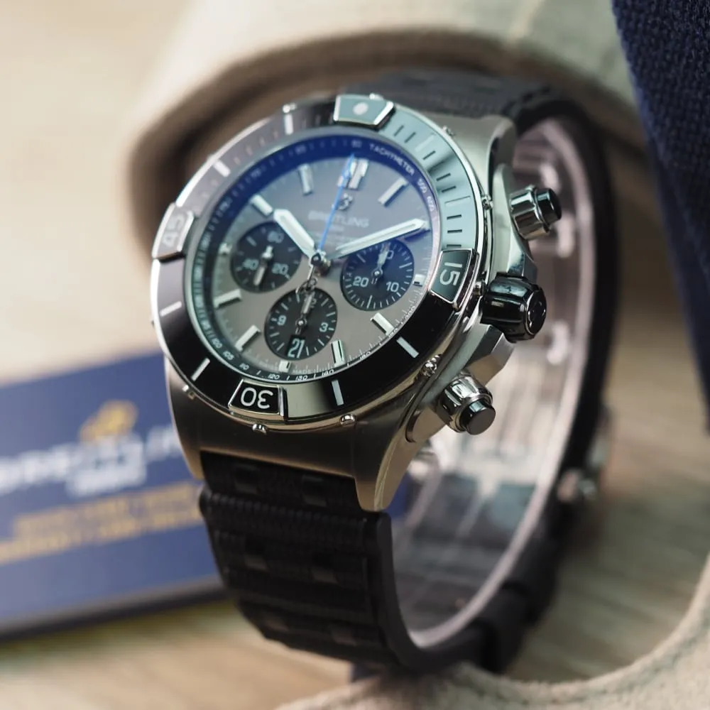 Breitling Super Chronomat B01 44 (2024)