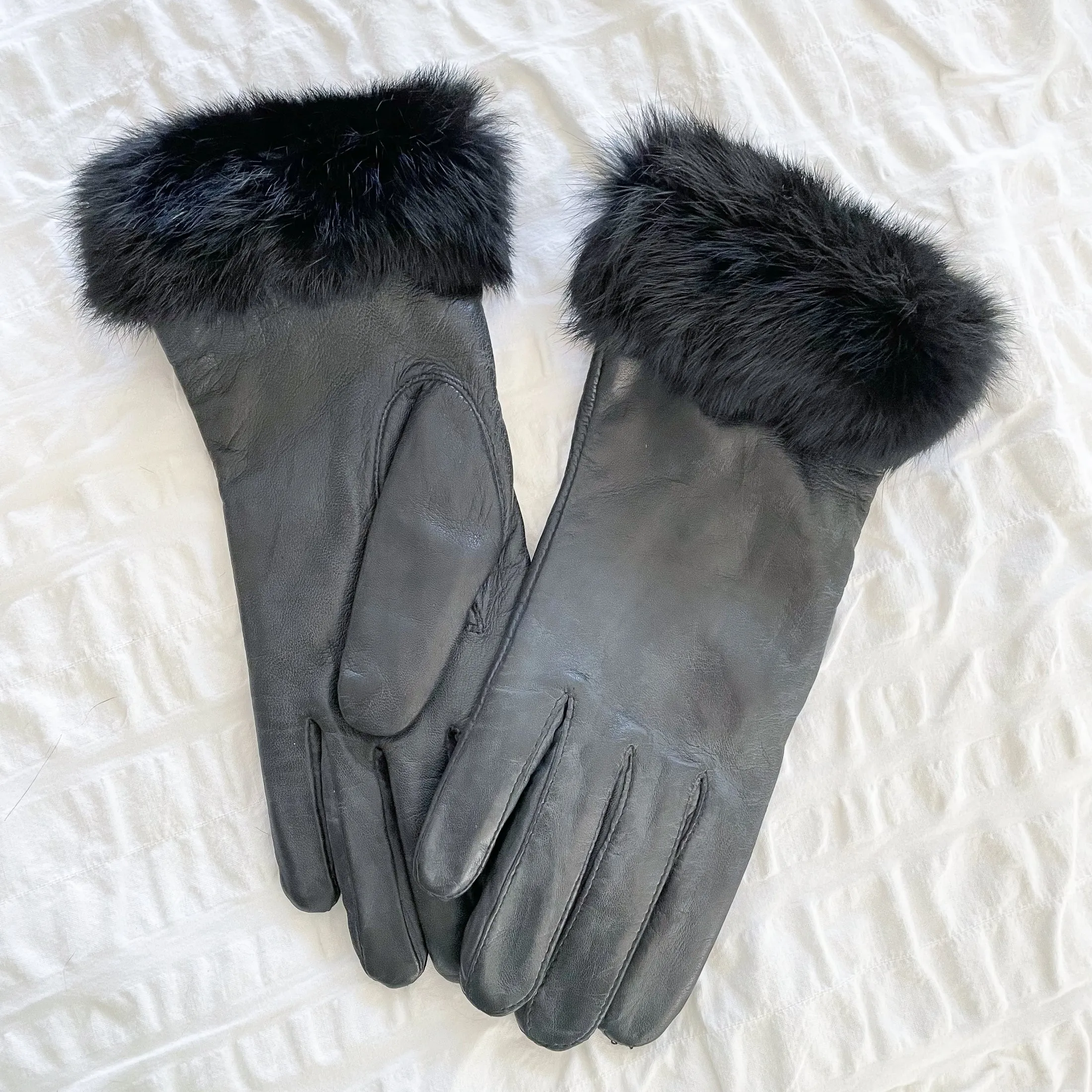 Grandoe Black Kid Leather & Rabbit Trim Gloves SZ M