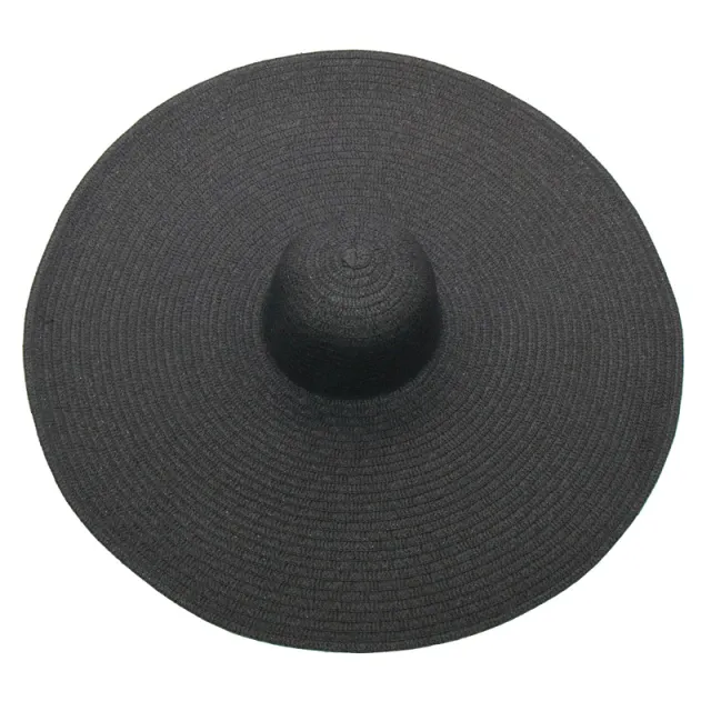 Women's oversized beach straw hat